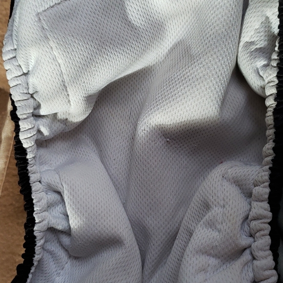 ( 4 diapers total) Incontinence Diapers for Dogs - Picture 7 of 16